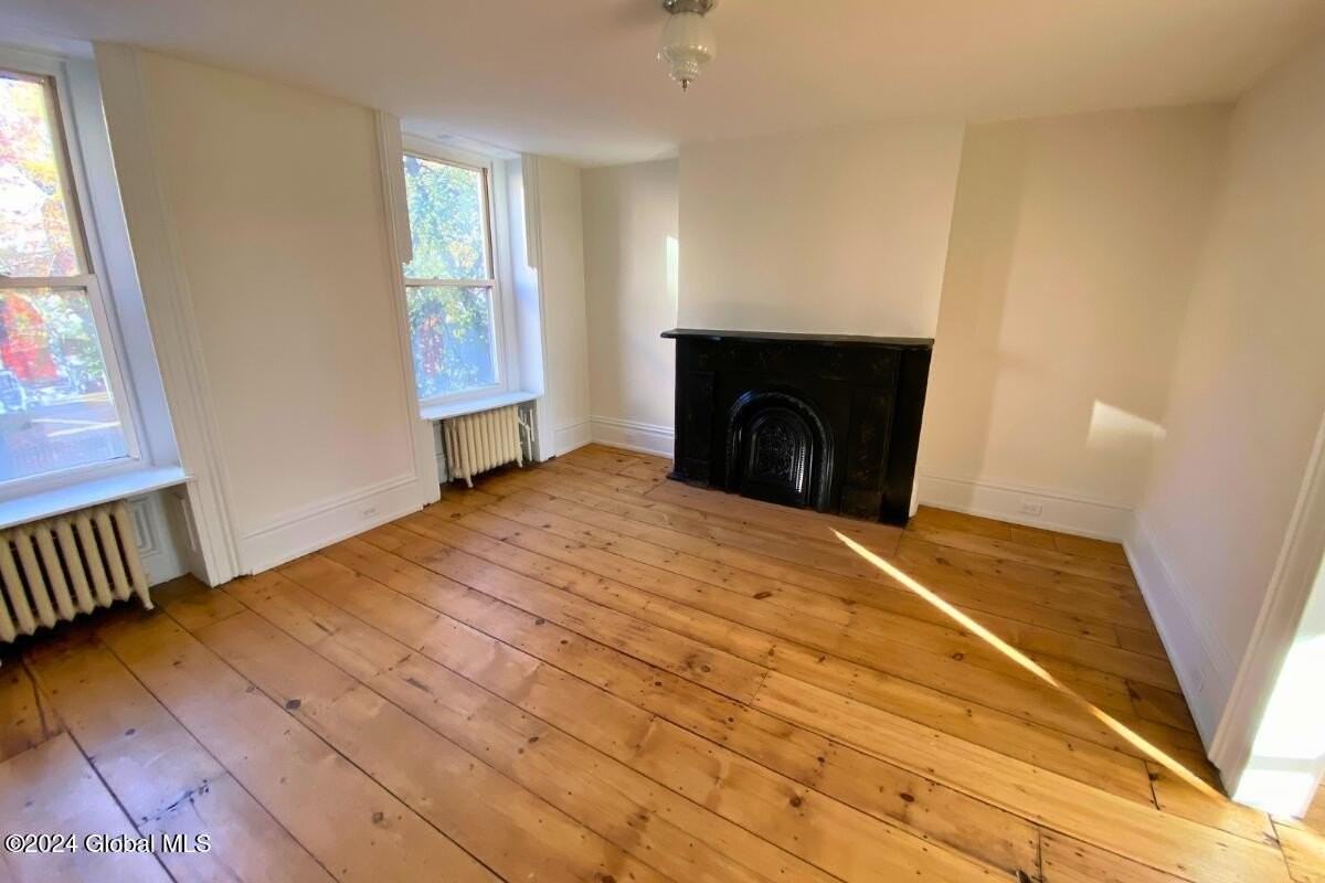 38 State St - Photo 3 of 18