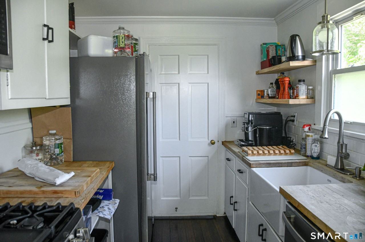 50 Millerton Rd - Photo 4 of 19
