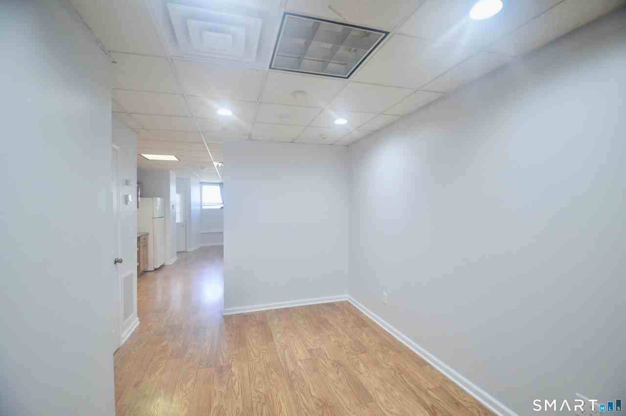 1880 Barnum Ave - Photo 4 of 9