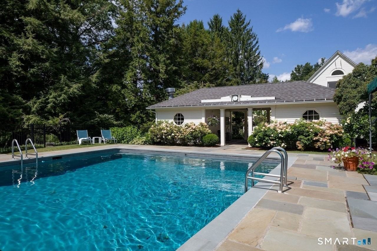5 Great Elm Dr - Photo 2 of 36