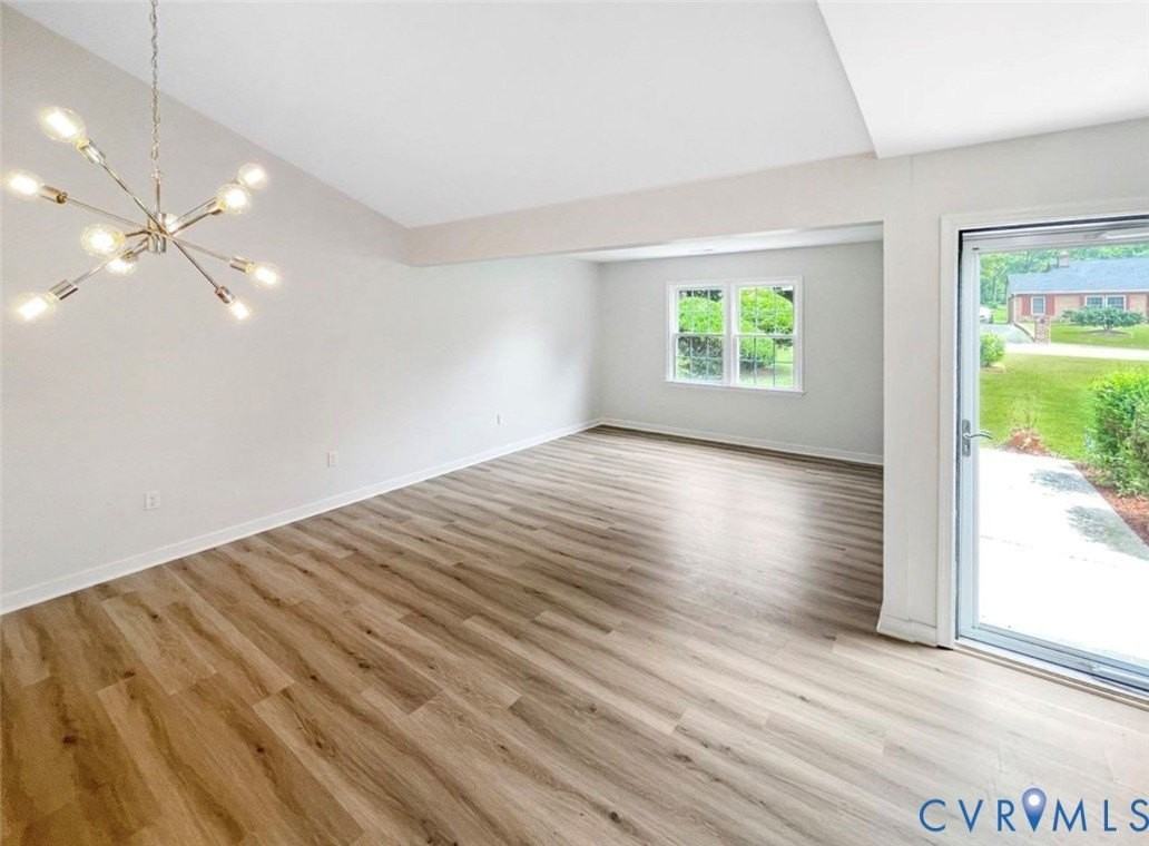 7905 Tamarind Dr - Photo 2 of 13