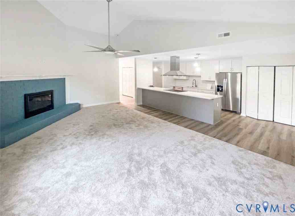 7905 Tamarind Dr - Photo 4 of 13