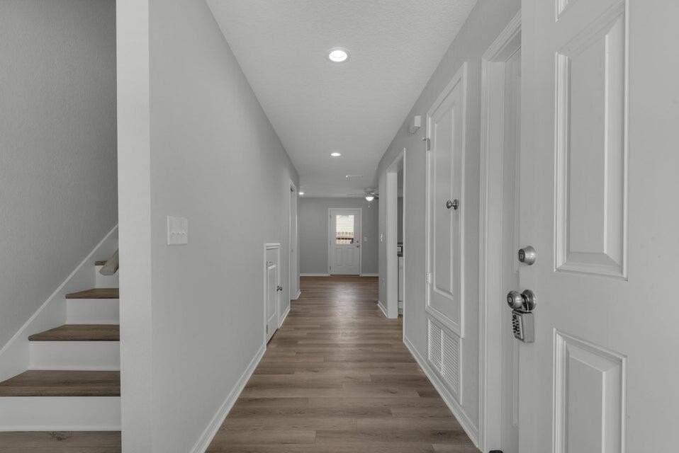 2259 Whitman Ln - Photo 2 of 17