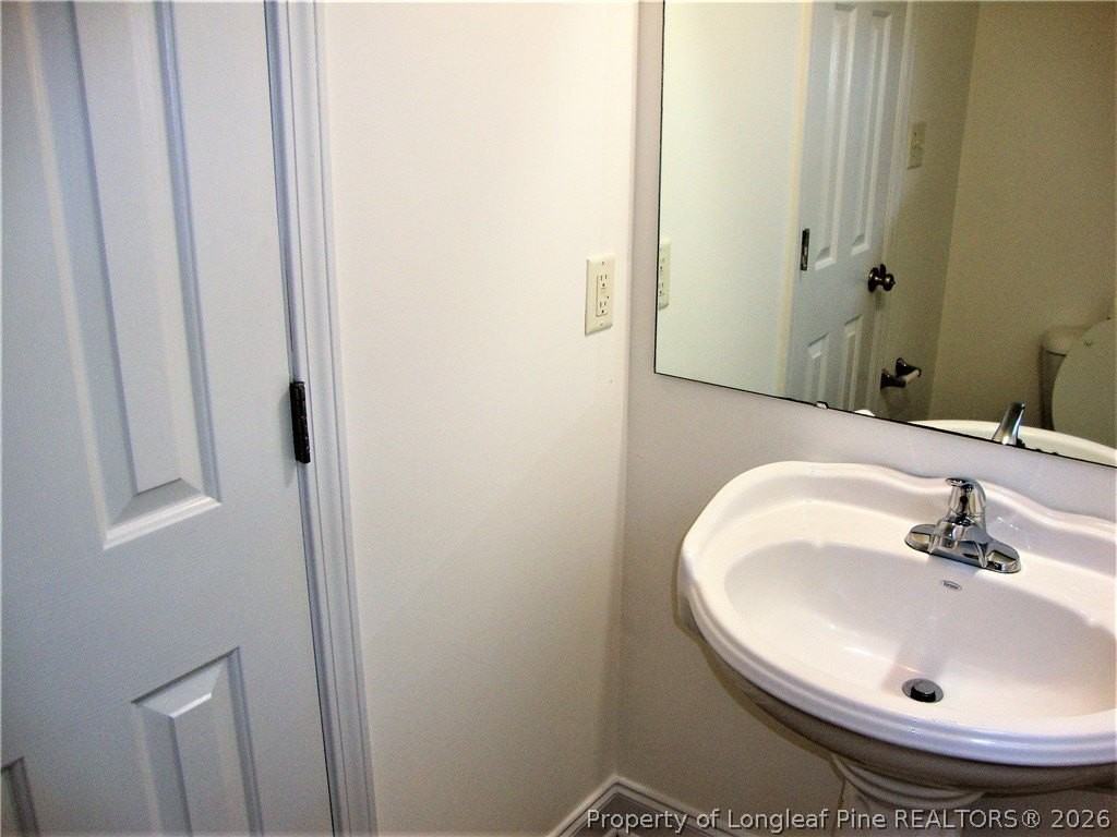 1607 Silver Ridge Ct - Photo 6 of 19