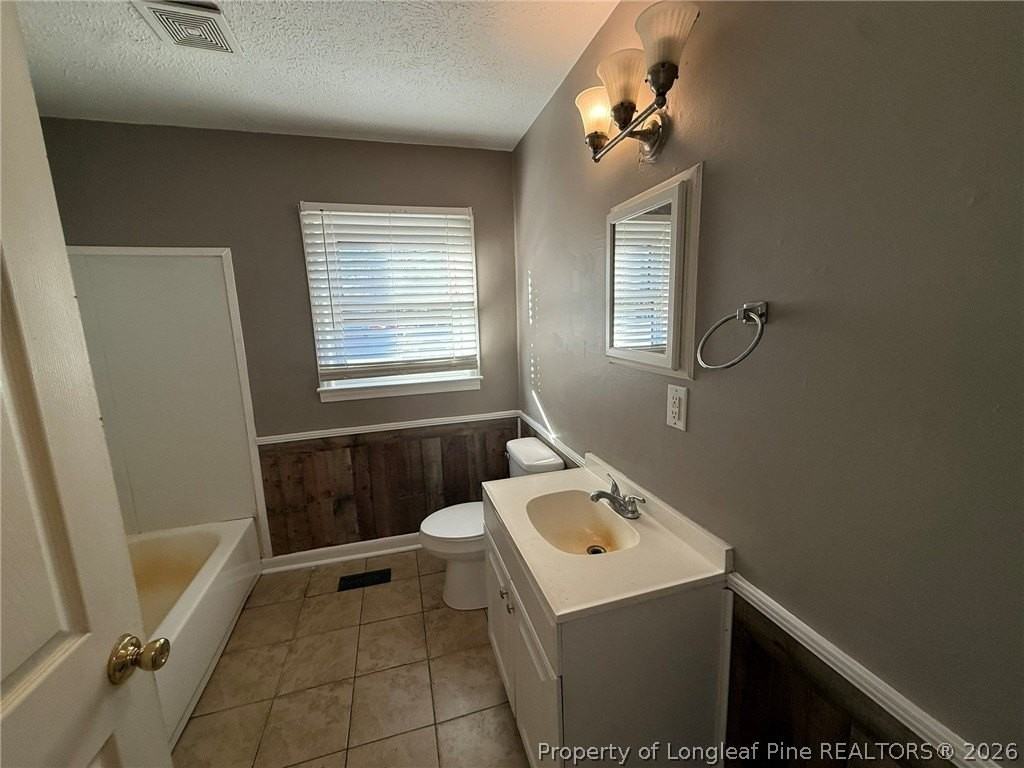 2223 Carbine St - Photo 5 of 11