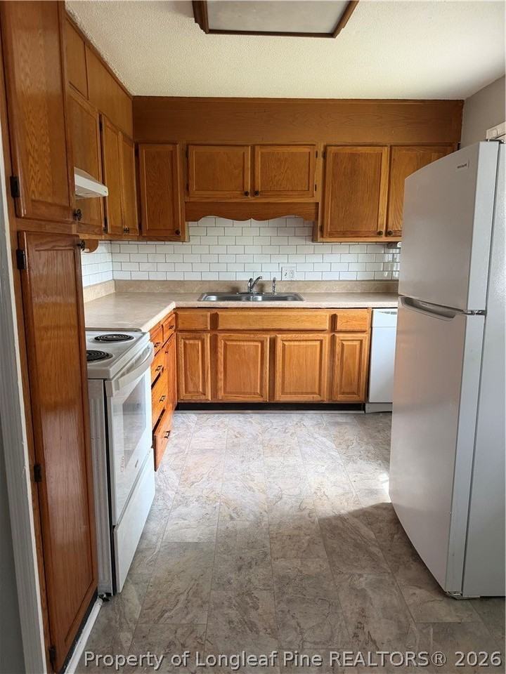 3204 E Brinkley Dr - Photo 4 of 11