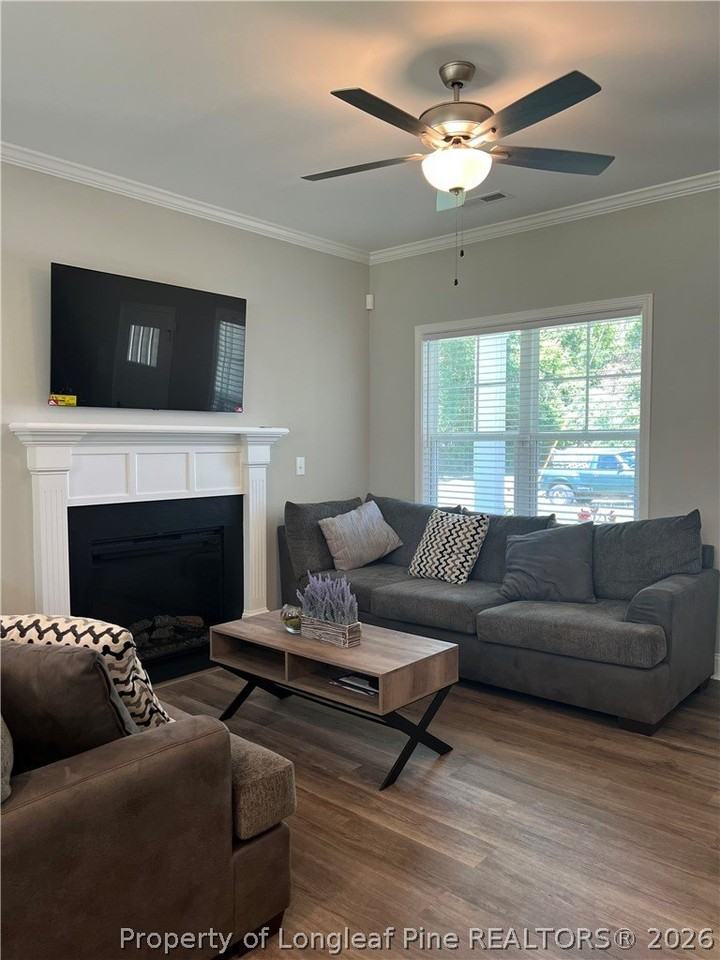 1219 Morgan St - Photo 4 of 30