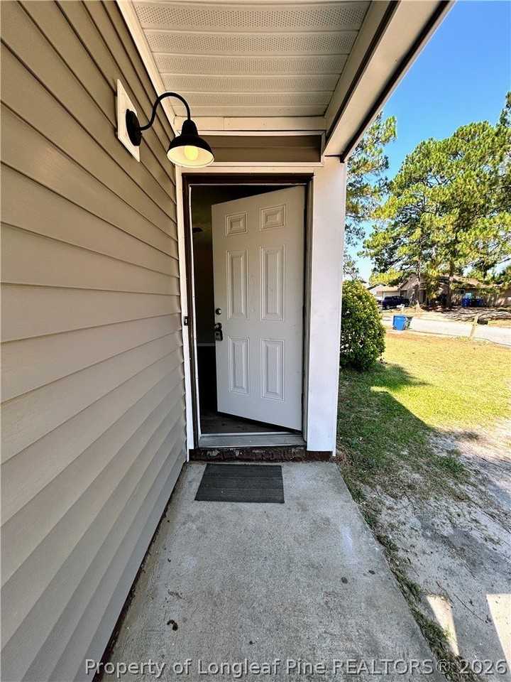 633 Mosswood Ln - Photo 2 of 15