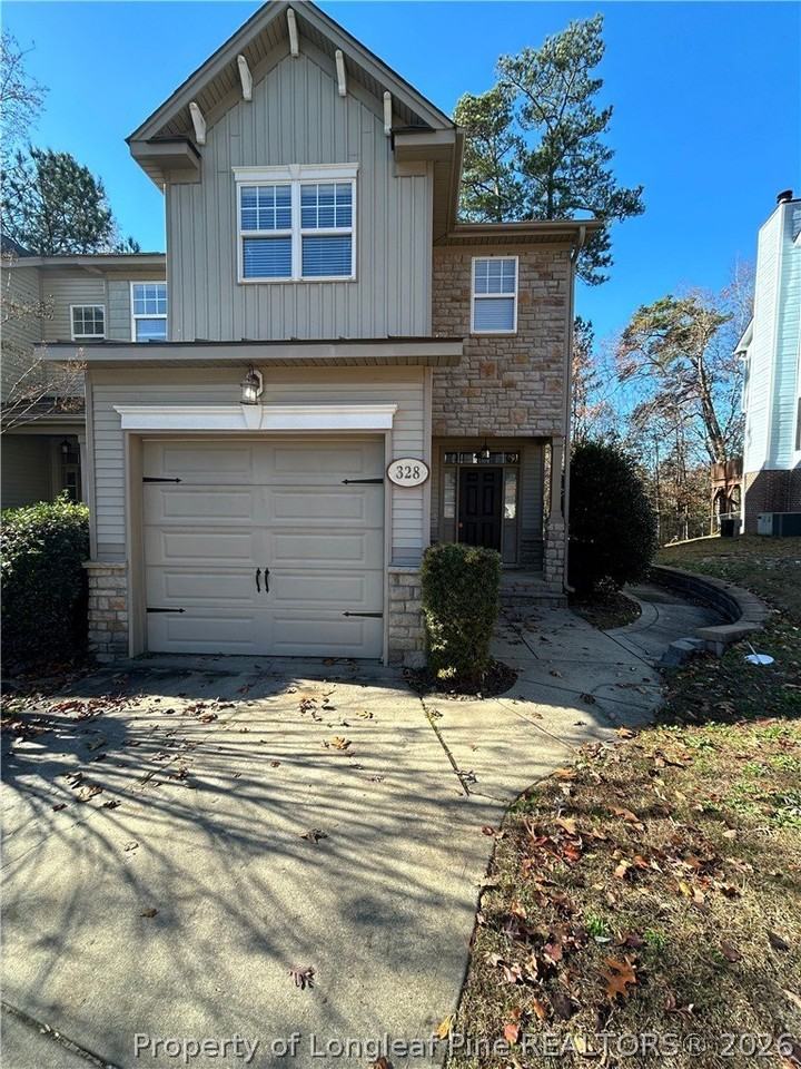 328 Bahama Loop - Photo 2 of 28