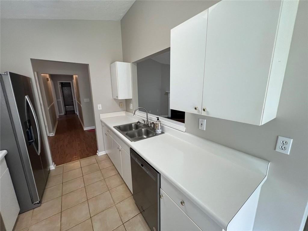 3770 Oak Park Dr - Photo 5 of 19