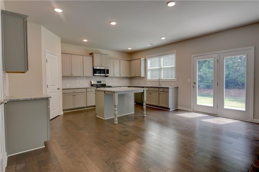 2967 Cove View Ct - Photo 6 of 20