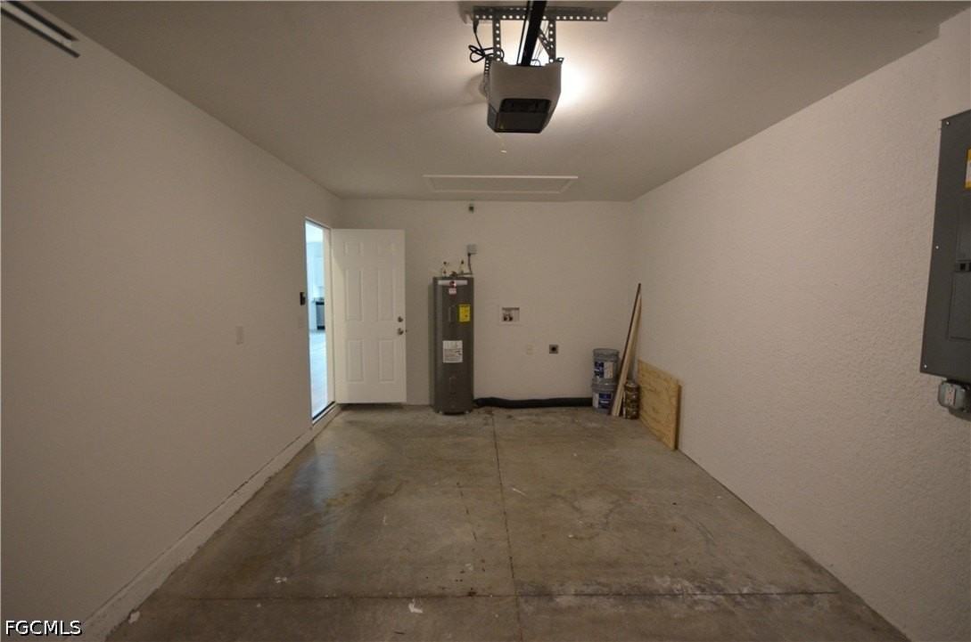 2225 Carver Ave - Photo 3 of 12