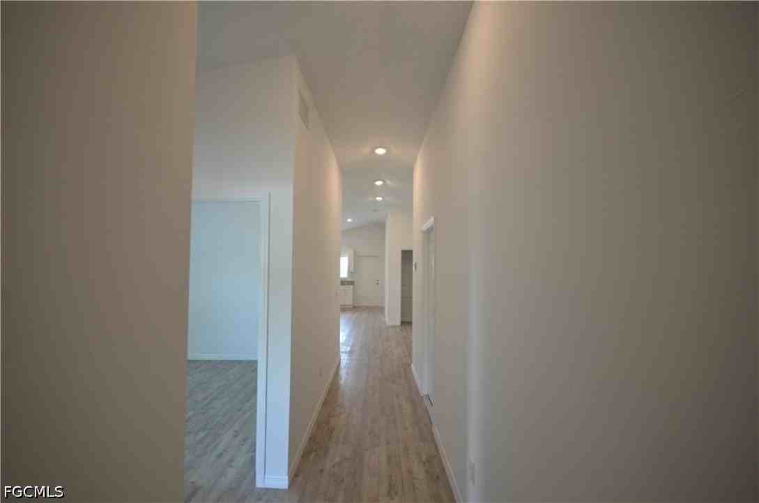 2225 Carver Ave - Photo 6 of 12