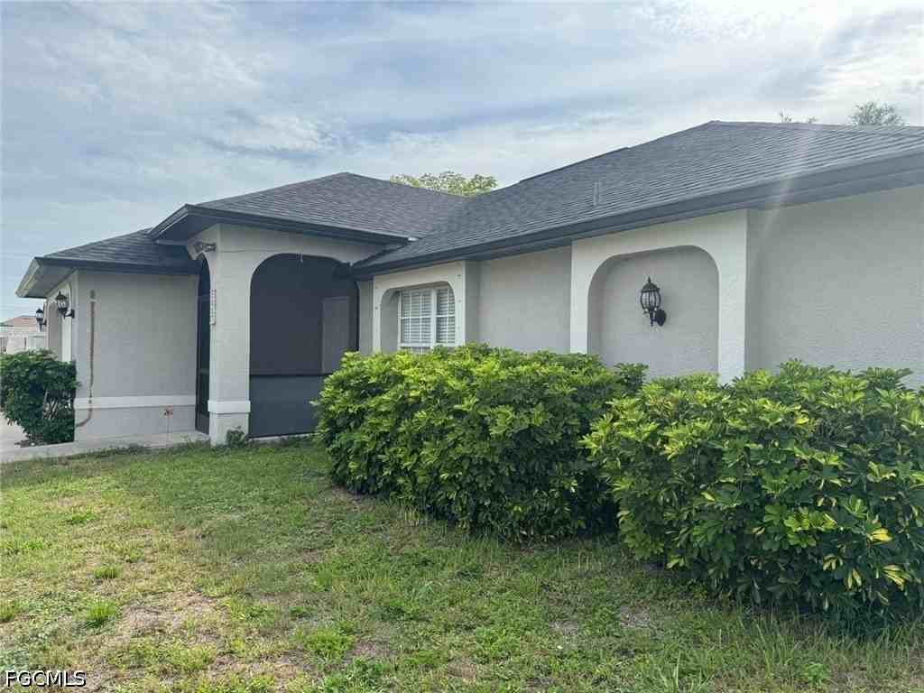 2227 Sw 5th Ave - Photo 4 of 26