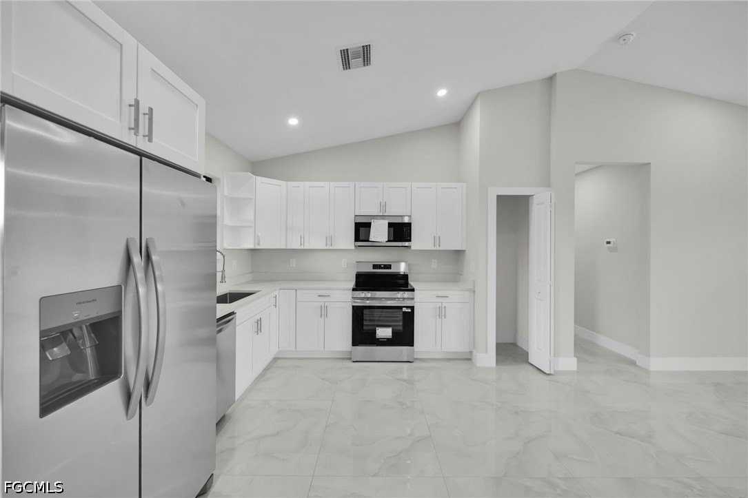 462 Lampion Ave S #MAIN - Photo 5 of 19