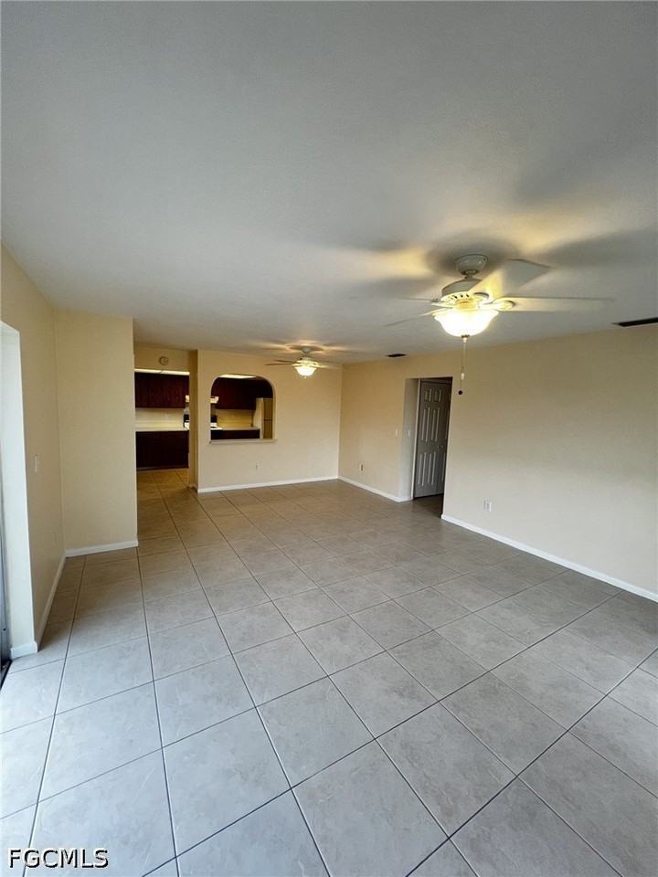 609 Se 23rd Pl #1 - Photo 5 of 11