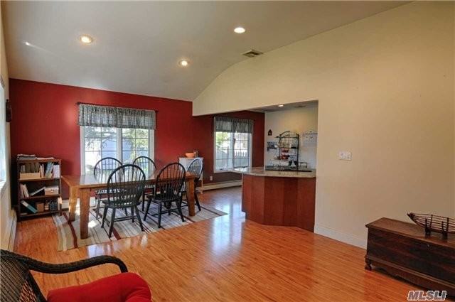 22 Lillian St - Photo 2 of 12