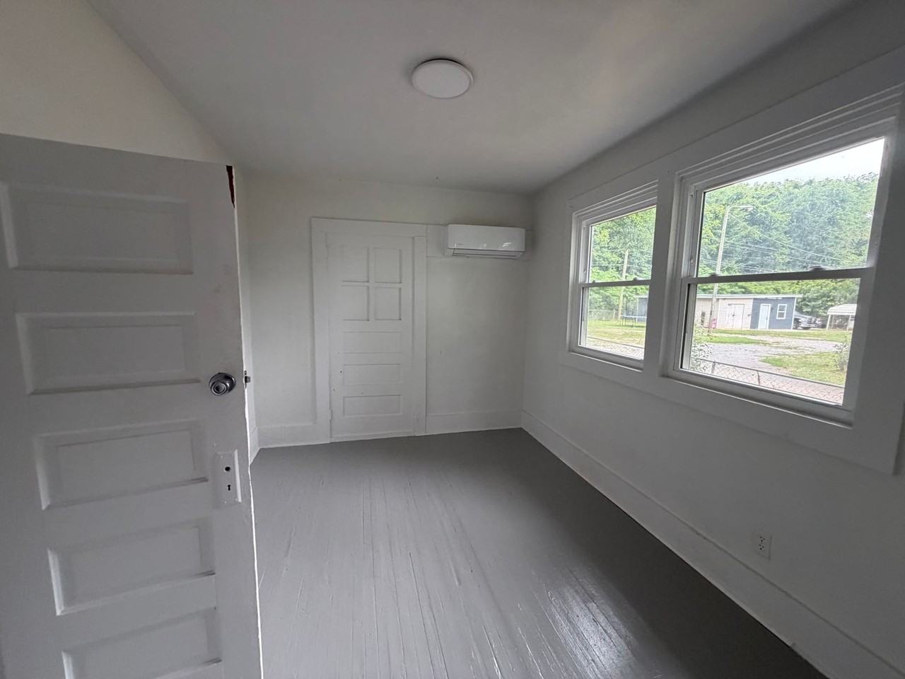 186 Celriver Rd - Photo 4 of 7