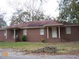 featured image of 1004 Lucy Ln #A