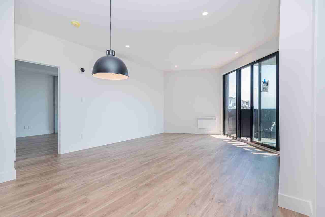 1700 Boulevard Angrignon #305 - Photo 3 of 28
