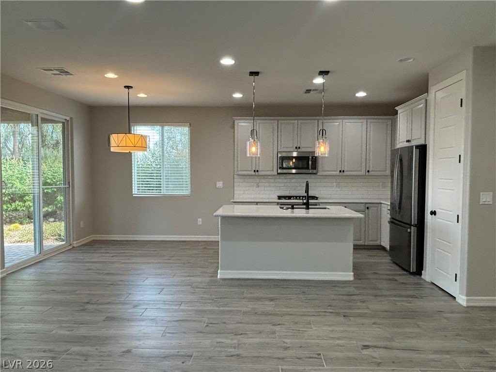 5636 Justin Robert St - Photo 6 of 41