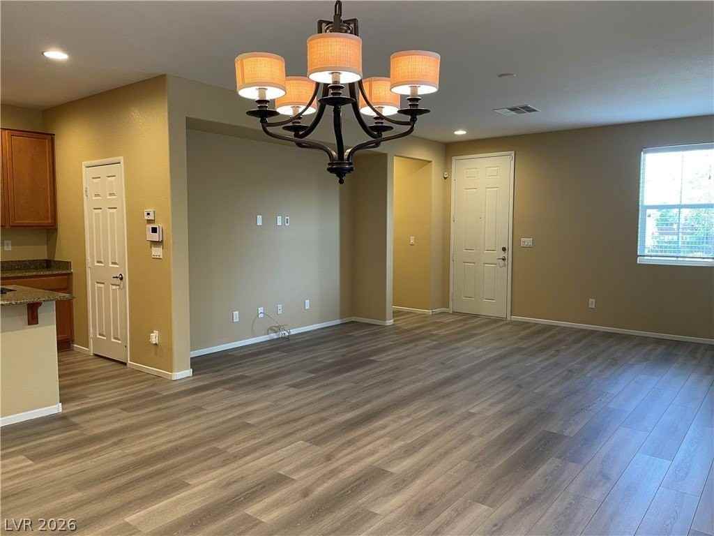 8620 Rowland Bluff Ave - Photo 7 of 29