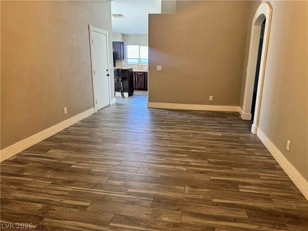5396 Golden Barrel Ave - Photo 3 of 30
