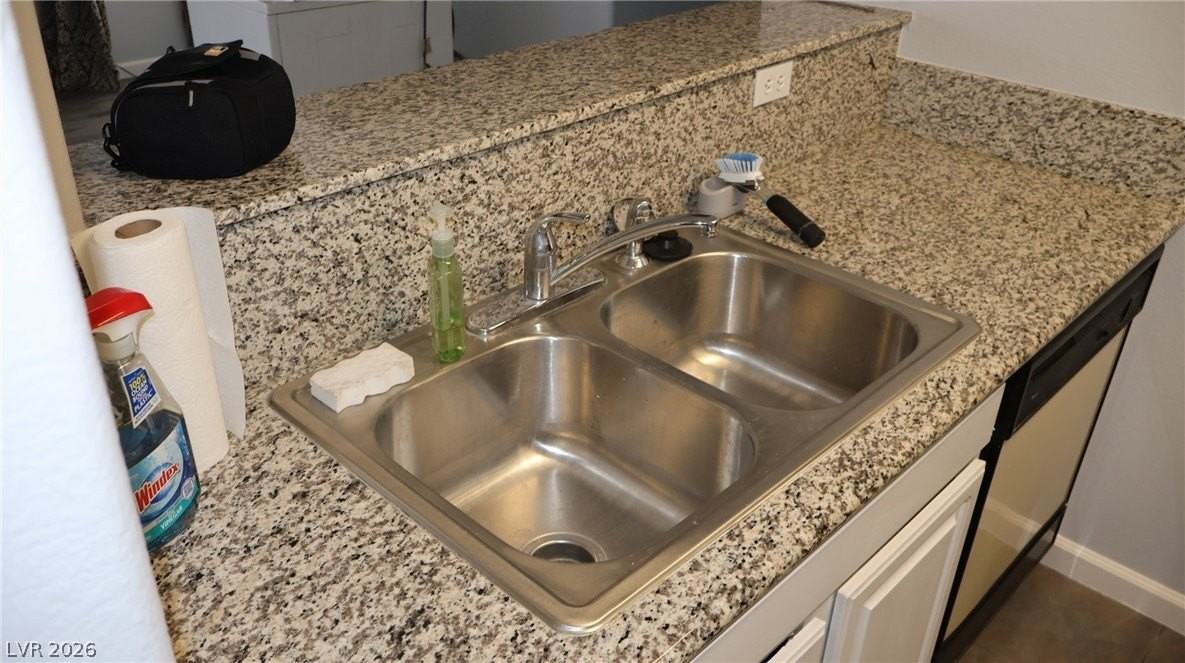 5125 W Reno Ave #2023 - Photo 7 of 21