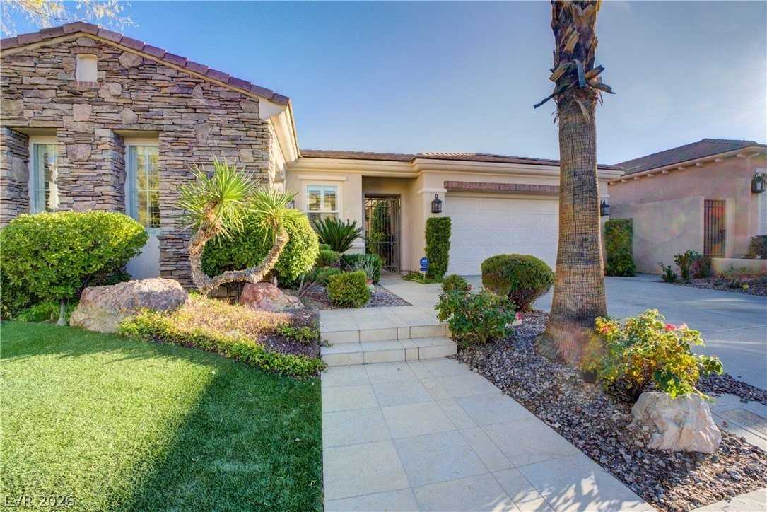 11283 La Madre Ridge Dr - Photo 4 of 41