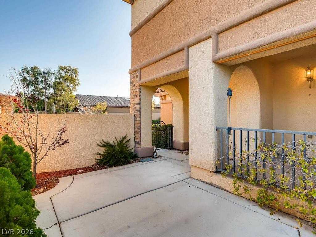 11436 Diveley Ave - Photo 7 of 39