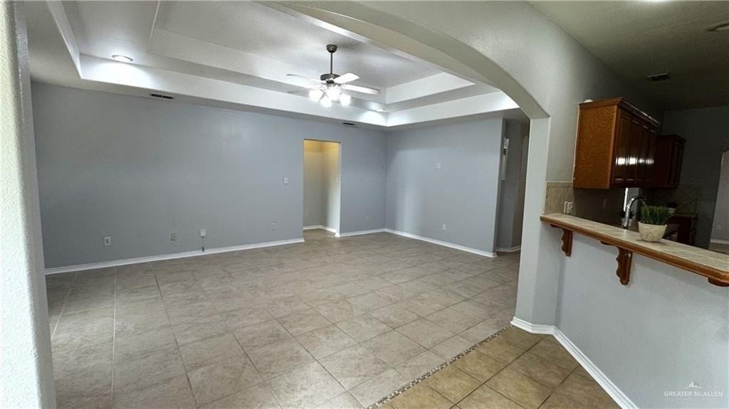 3405 Santa Monica - Photo 6 of 28