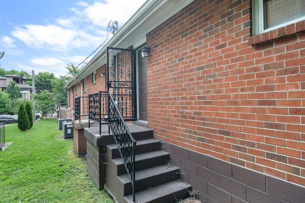 1615C 6th Ave N - Photo 6 of 18
