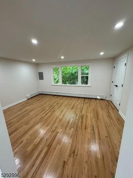 536 Broughton Ave - Photo 5 of 15