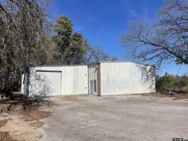 featured image of 4843 Tidwell Dr