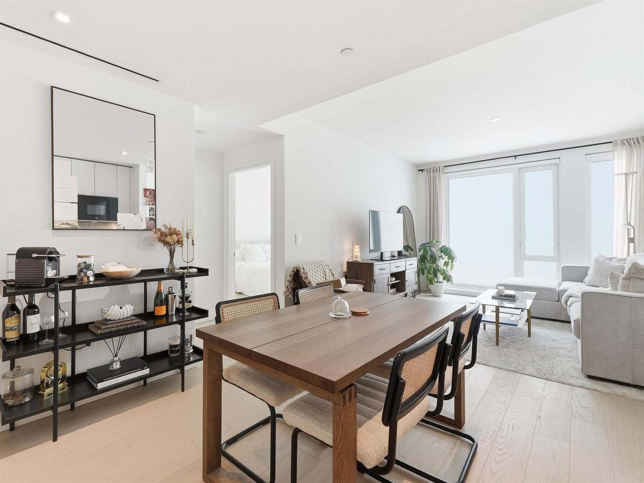 144 1st St #5H - Photo 5 of 30
