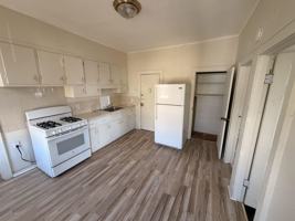 featured image of 133 W 20th St #3