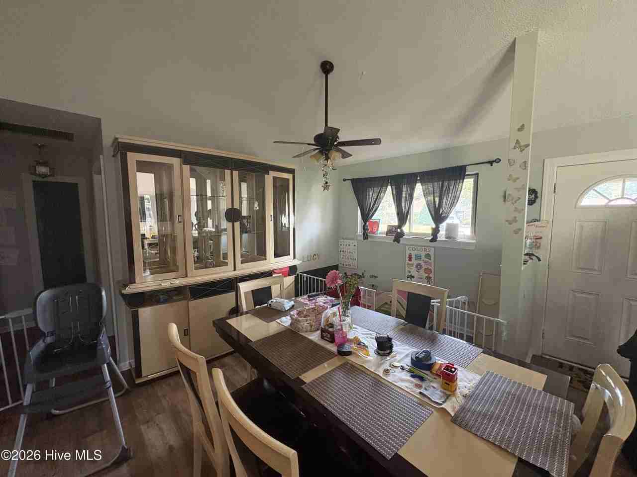 142 Quarterdeck Townes - Photo 3 of 15