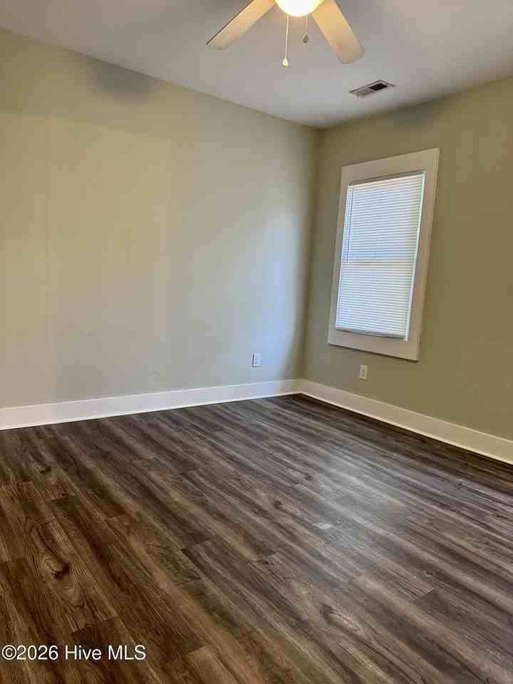 413 W 3rd St - Photo 3 of 22