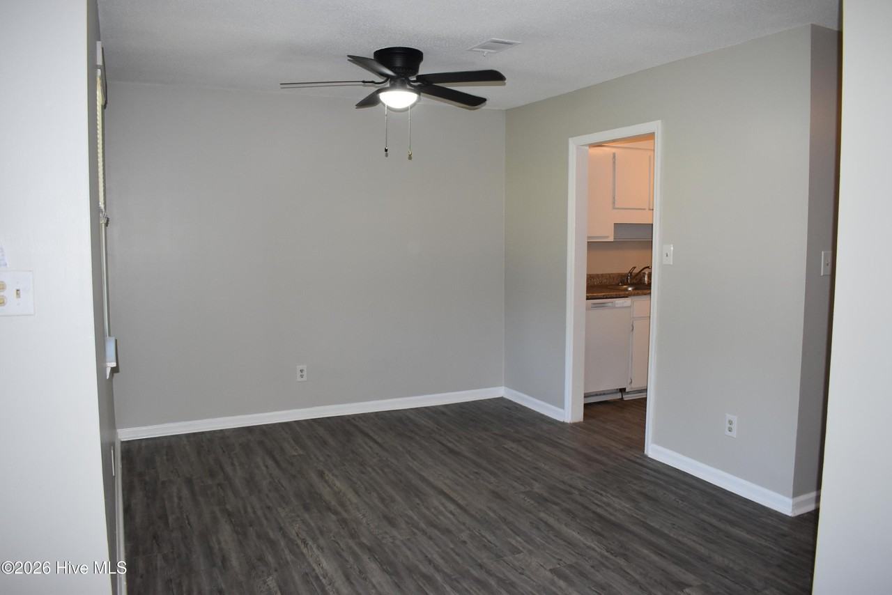 117 Samarya Ln #A - Photo 6 of 10