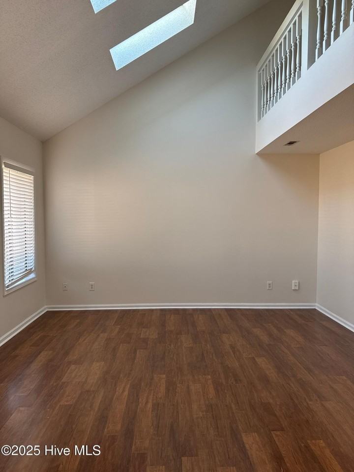 100 Marlene Dr - Photo 2 of 24