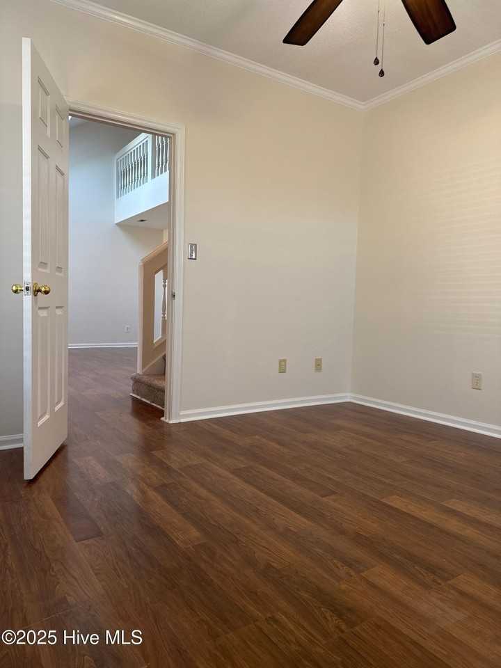 100 Marlene Dr - Photo 5 of 24