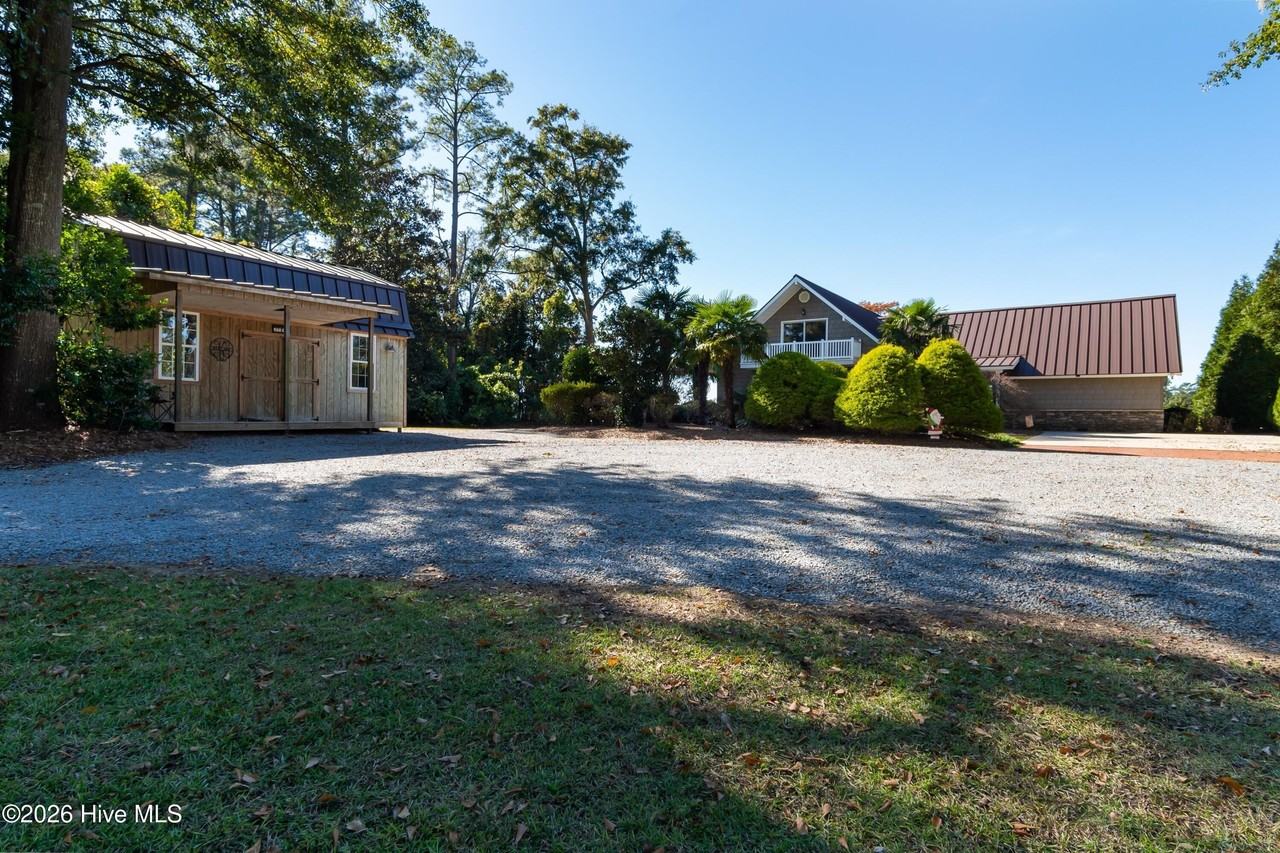 810 Madam Moores Ln #A - Photo 2 of 50