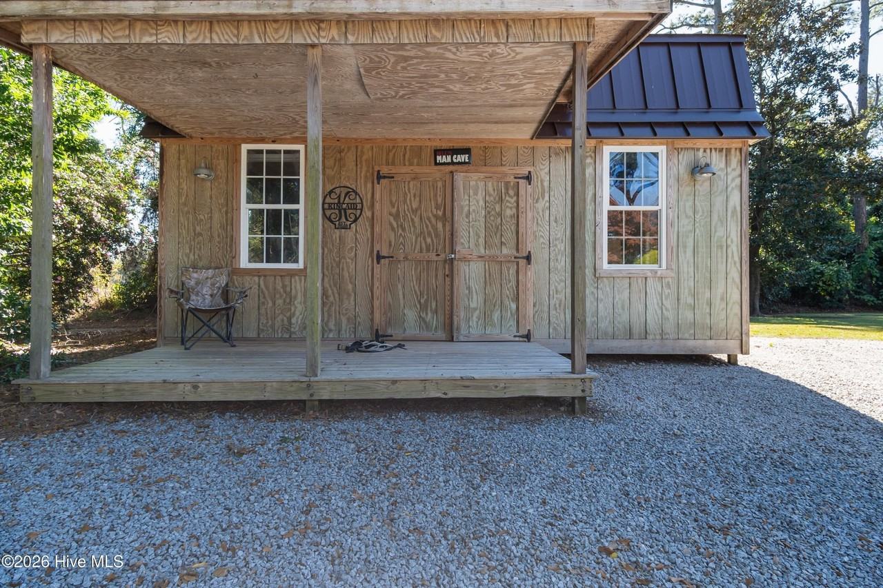 810 Madam Moores Ln #A - Photo 3 of 50
