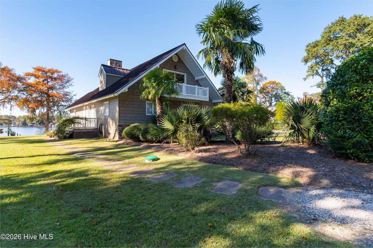 810 Madam Moores Ln #A - Photo 5 of 50