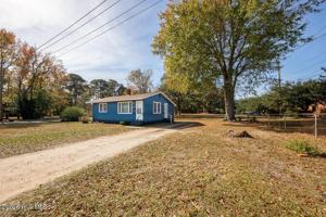 featured image of 1801 Clark Ave