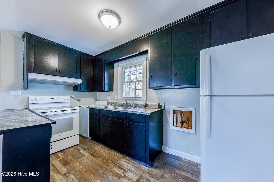 1801 Clark Ave - Photo 6 of 9