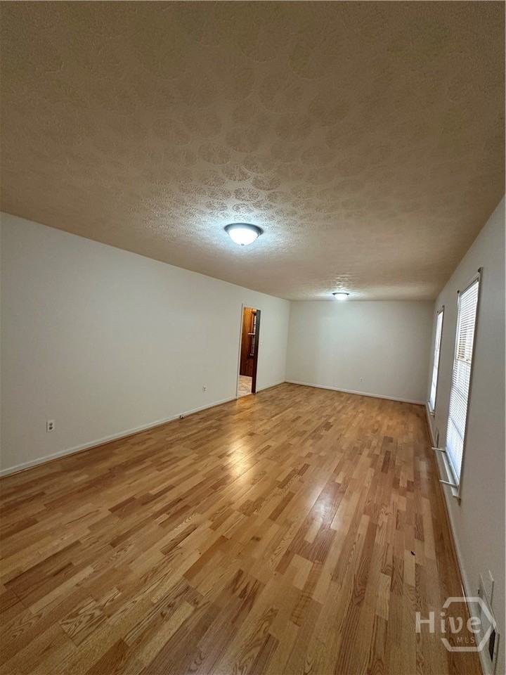 375 Segrest Cir - Photo 3 of 43