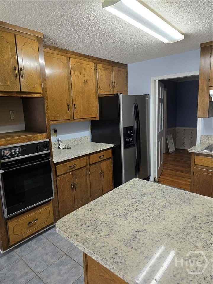 170 Breckenridge Ln - Photo 2 of 28
