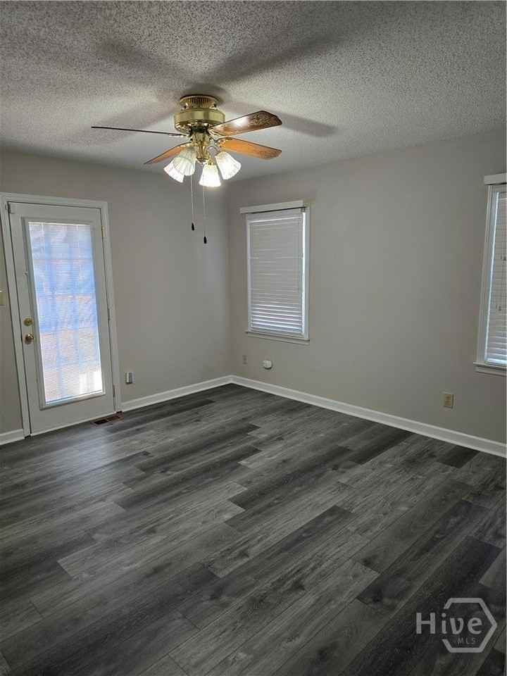 170 Breckenridge Ln - Photo 7 of 28