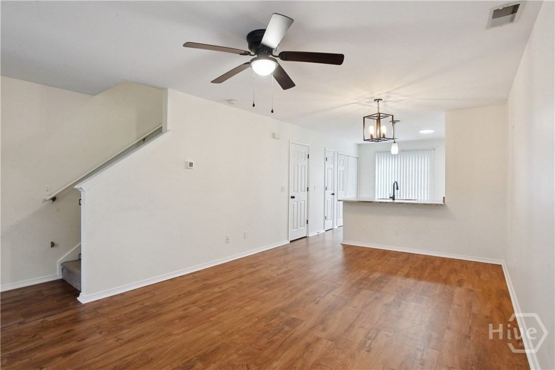 84 Fairgreen St - Photo 6 of 26
